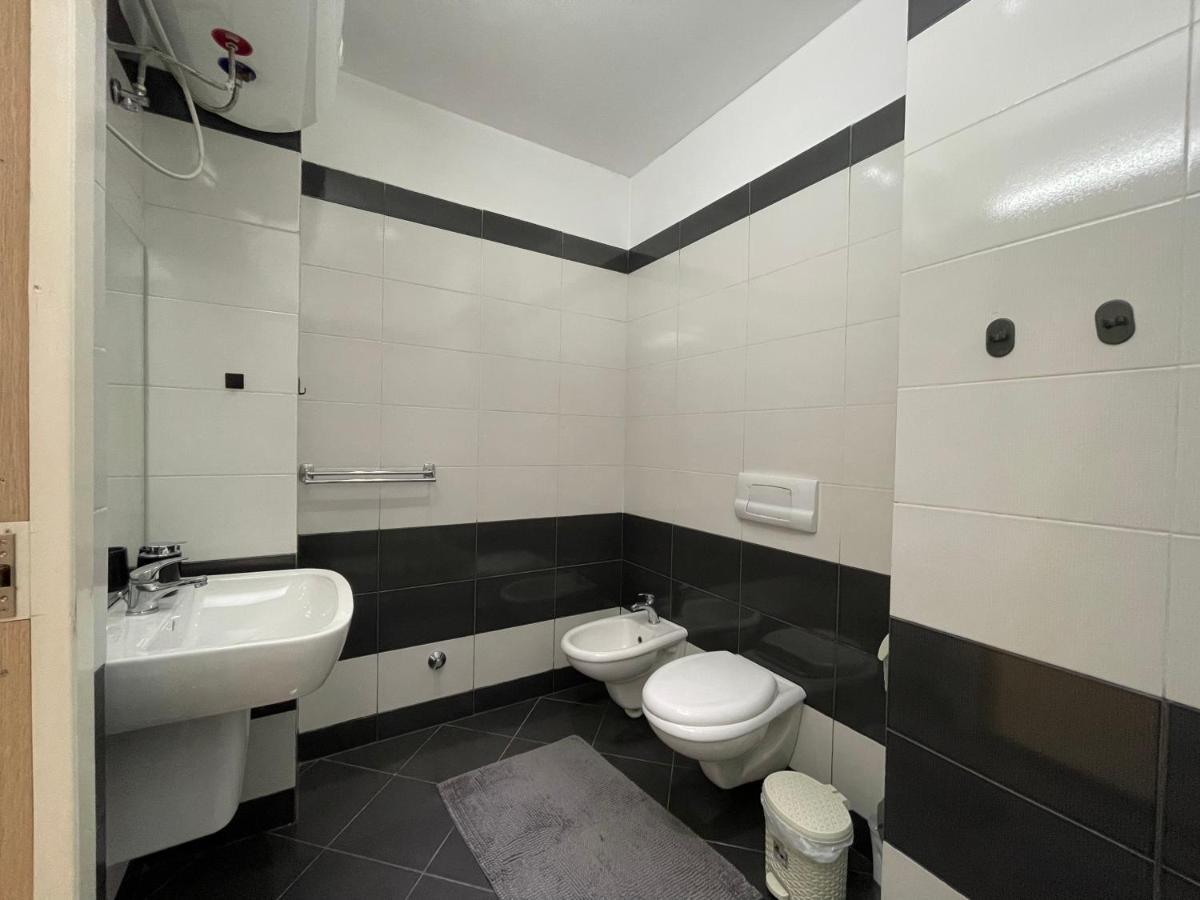 Tirana New Bazaar-Apartment 2 מראה חיצוני תמונה