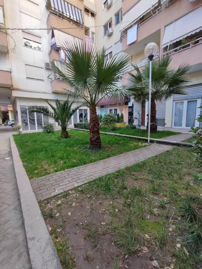 Tirana New Bazaar-Apartment 2 מראה חיצוני תמונה