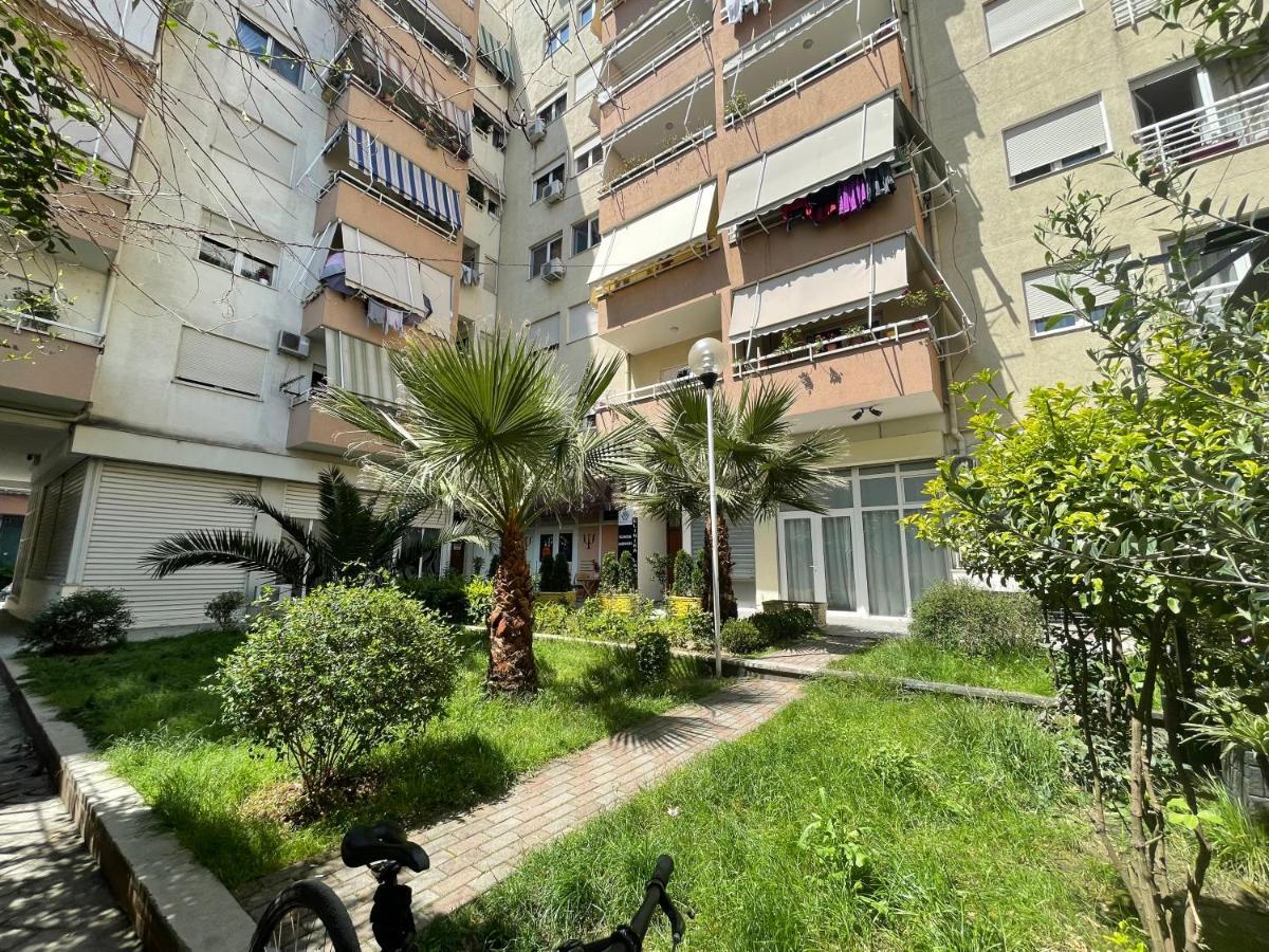 Tirana New Bazaar-Apartment 2 מראה חיצוני תמונה